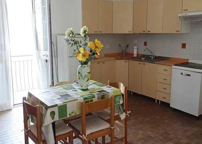 Coastal In * Moneglia